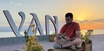 Karavanıyla Türkiye'yi Gezen Servet Doğan: Van Gölü'nde Huzuru Buldu