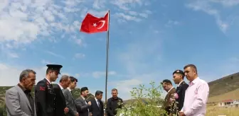Karlıova'da şehit kabirleri ziyaret edildi, mevlit okutuldu