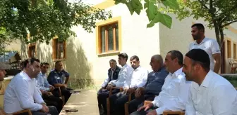 Karlıova Kaymakamı Bıçak, Köy Ziyaretlerinde Vatandaşlarla Bir Araya Geldi