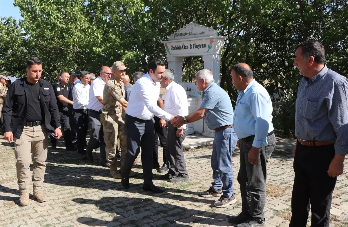 Karlıova Kaymakamı Bıçak, Köy Ziyaretlerinde Vatandaşlarla Buluştu