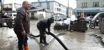 Kars'ın Sarıkamış İlçesinde Dolu ve Sağanak Hayatı Olumsuz Etkiledi