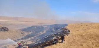 Kars'ta Anız Yangını Kontrol Altına Alındı