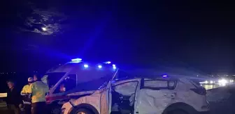 Kars'ta Otomobil Devrildi: 1 Ölü, 4 Yaralı