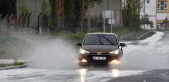 Sarıkamış'ta Şiddetli Dolu ve Sağanak Yağış