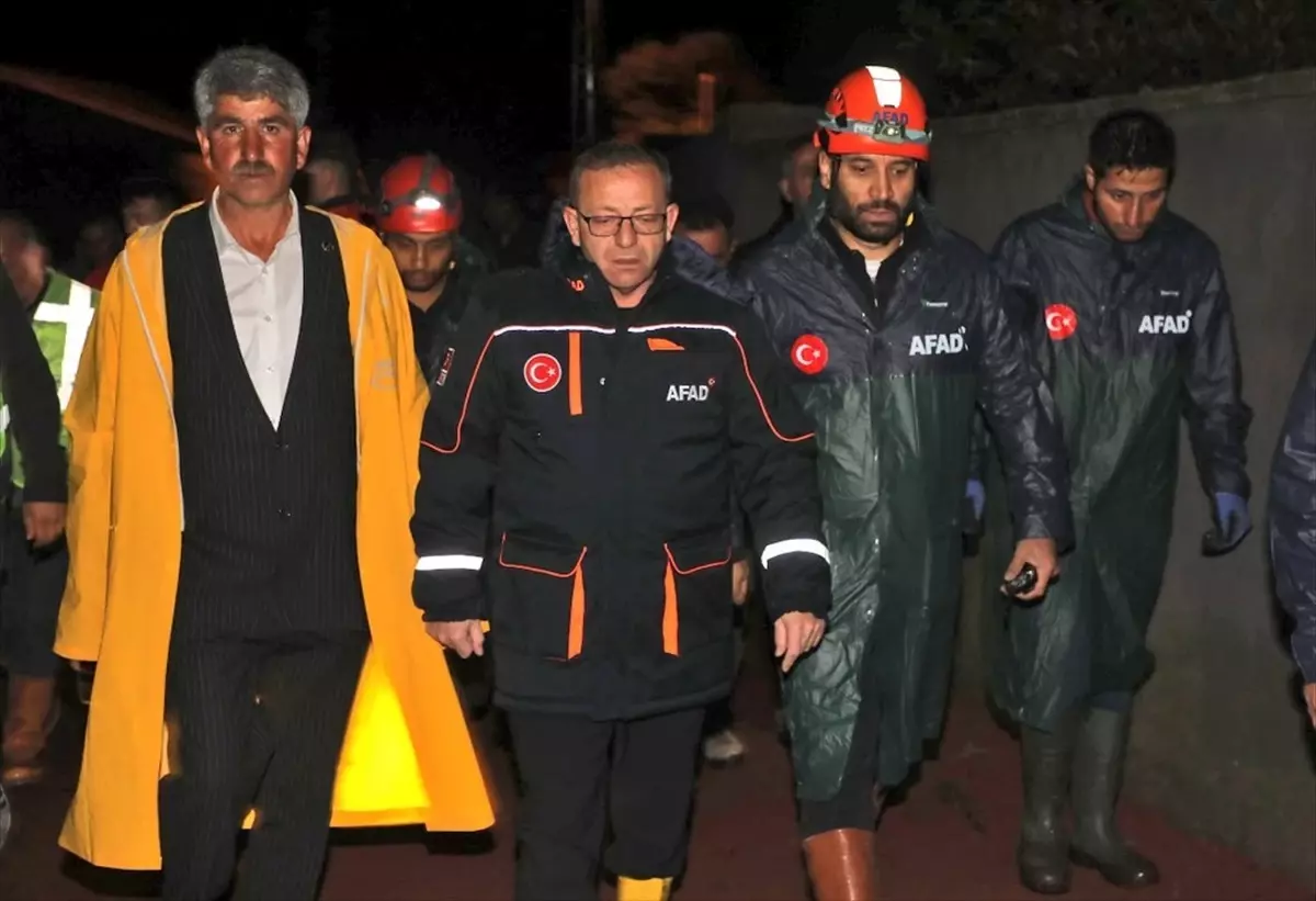 Kars'ta Şiddetli Sağanak ve Dolu Sel Felaketine Yol Açtı