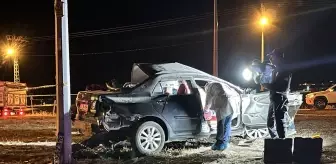 Kars'ta Kamyon-Otomobil Çarpışması: Bir Kişi Hayatını Kaybetti