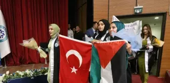 Kafkas Üniversitesi Mezuniyet Töreninde Filistin'e Destek