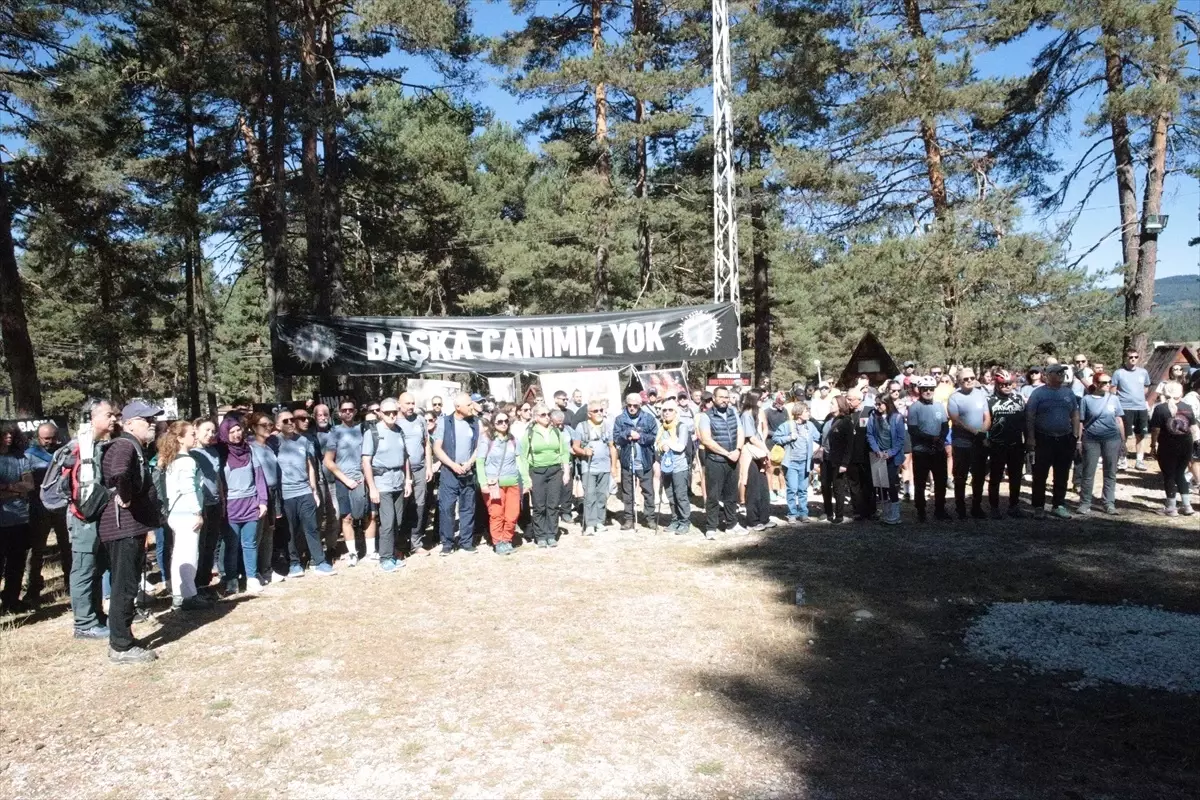 Yangında Hayatını Kaybedenler Anma Etkinliği Düzenlendi