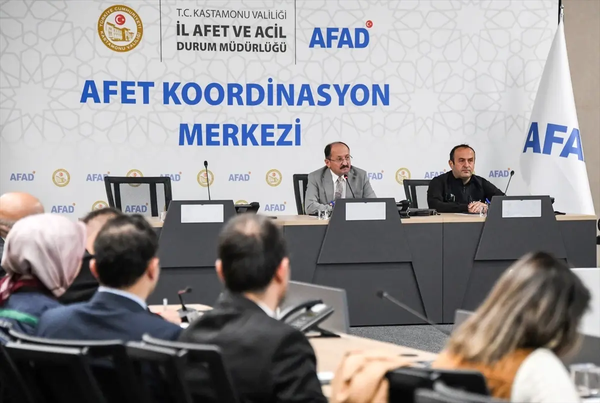 Kastamonu'da Bölgesel Deprem Tatbikatı Hazırlıkları Değerlendirildi