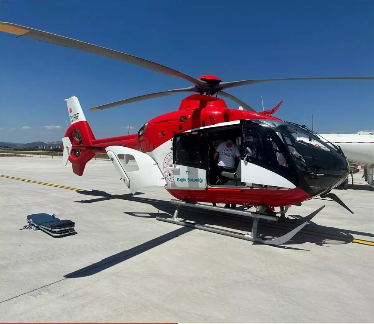 Kastamonu'da Trafik Kazası Geçiren Hasta Ambulans Helikopterle Ankara'ya Sevk Edildi