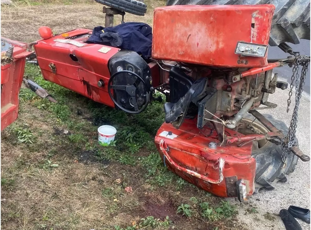 Kastamonu'da Devrilen Traktörün Sürücüsü Ağır Yaralandı