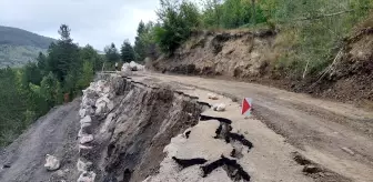Bozkurt'ta Heyelan Nedeniyle Kapanan Yol İçin Çalışmalar Başlatıldı