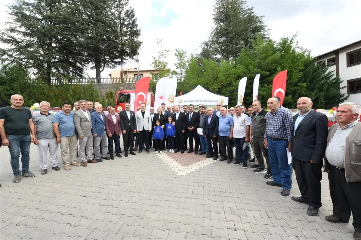 Kastamonu'da Orman Köylerine Su Tankeri Dağıtımı