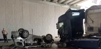 Tosya'da Tır ve Otomobil Çarpıştı: 3 Ölü, 5 Yaralı