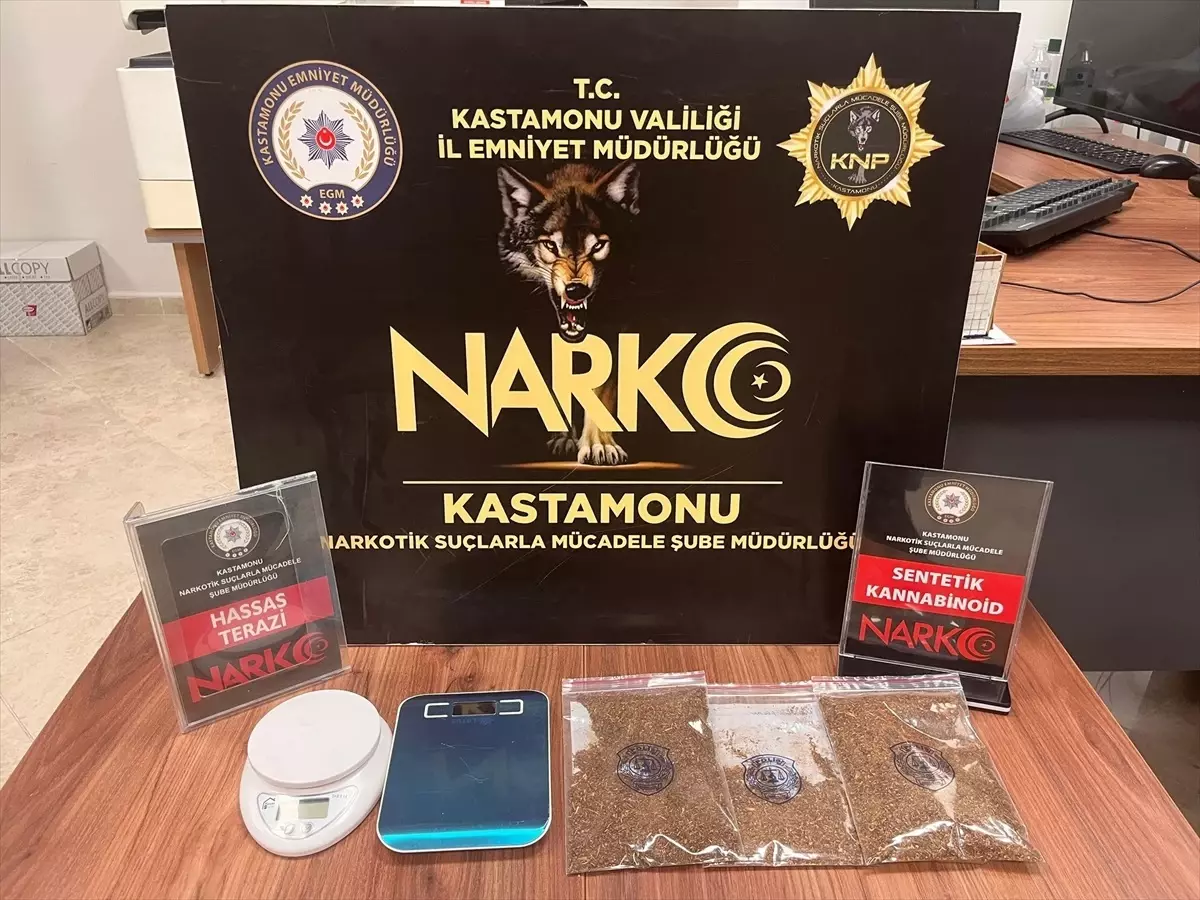 Kastamonu'da Uyuşturucu Operasyonu: 2 Şüpheli Tutuklandı
