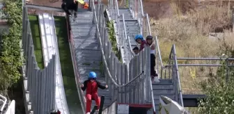 Erzurum'da Genç Kayakla Atlama Sporcuları Yetişiyor