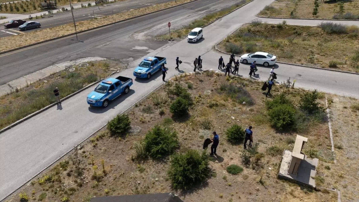Kayseri'de Zabıtadan Çevre Temizliği Etkinliği