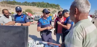 Kayseri'de Zabıta Ekiplerinden Pazarda Gıda Denetimi