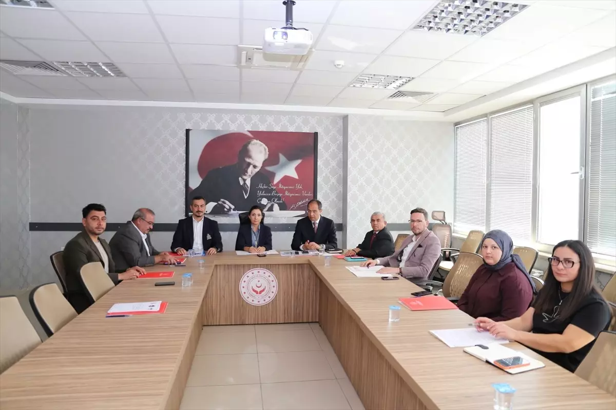 Kayseri'de Alzheimer Gündüz Bakım Evi İçin Toplantı Yapıldı