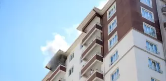 Kayseri'de 14 Katlı Apartmanda Yangın: 8 Kişi Dumandan Etkilendi