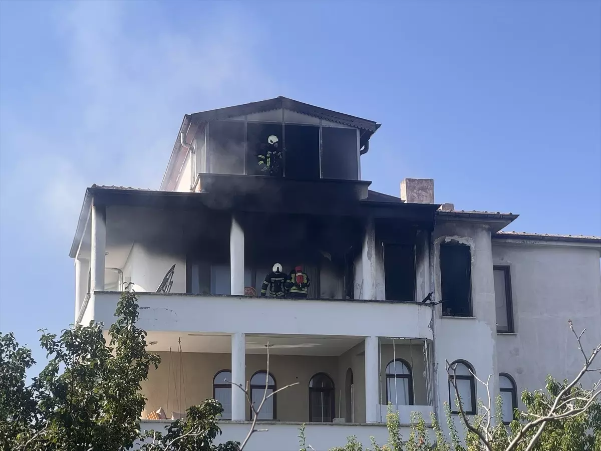 Kayseri'de Villada Yangın
