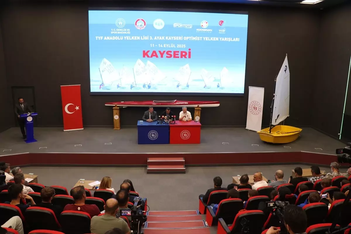 Kayseri'de Anadolu Yelken Ligi 3. Ayak Yarışları Tanıtıldı