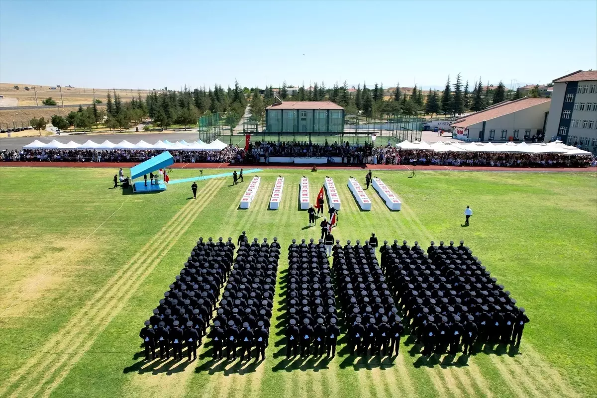 Kayseri'de 312 Polis Adayının Mezuniyet Töreni Düzenlendi