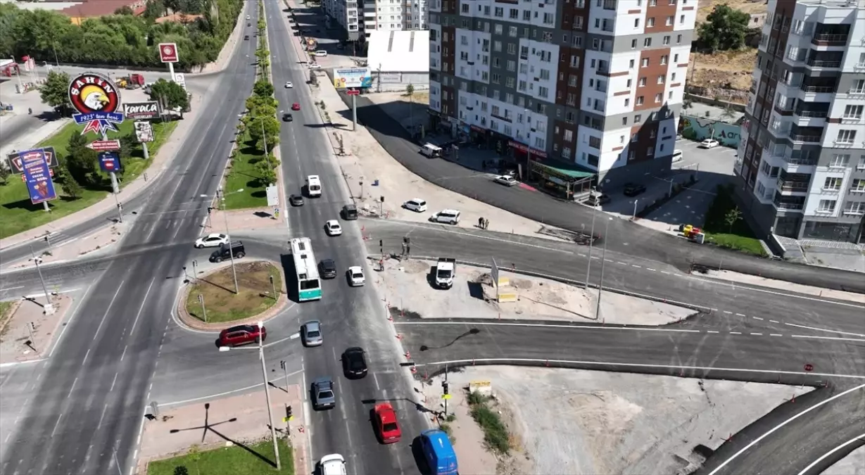 Kayseri'de Yeni Bağlantı Yolu Hizmete Açıldı