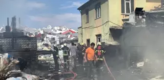 Kayseri'de Hurdacıda Yangın Çıktı