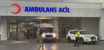 Kayseri'de Kamyon ile Otomobil Çarpıştı: 2 Polis Yaralandı