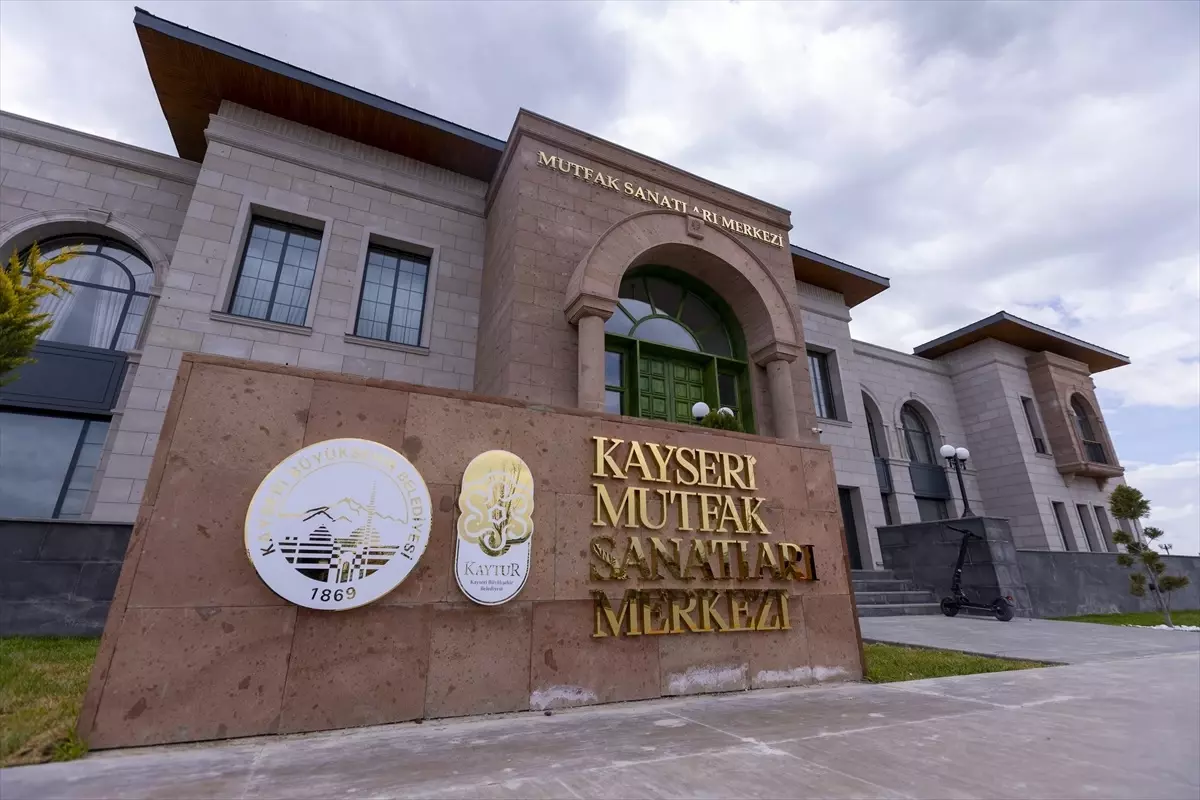 Kayseri'de Mutfak Sanatları Merkezi hizmete açıldı