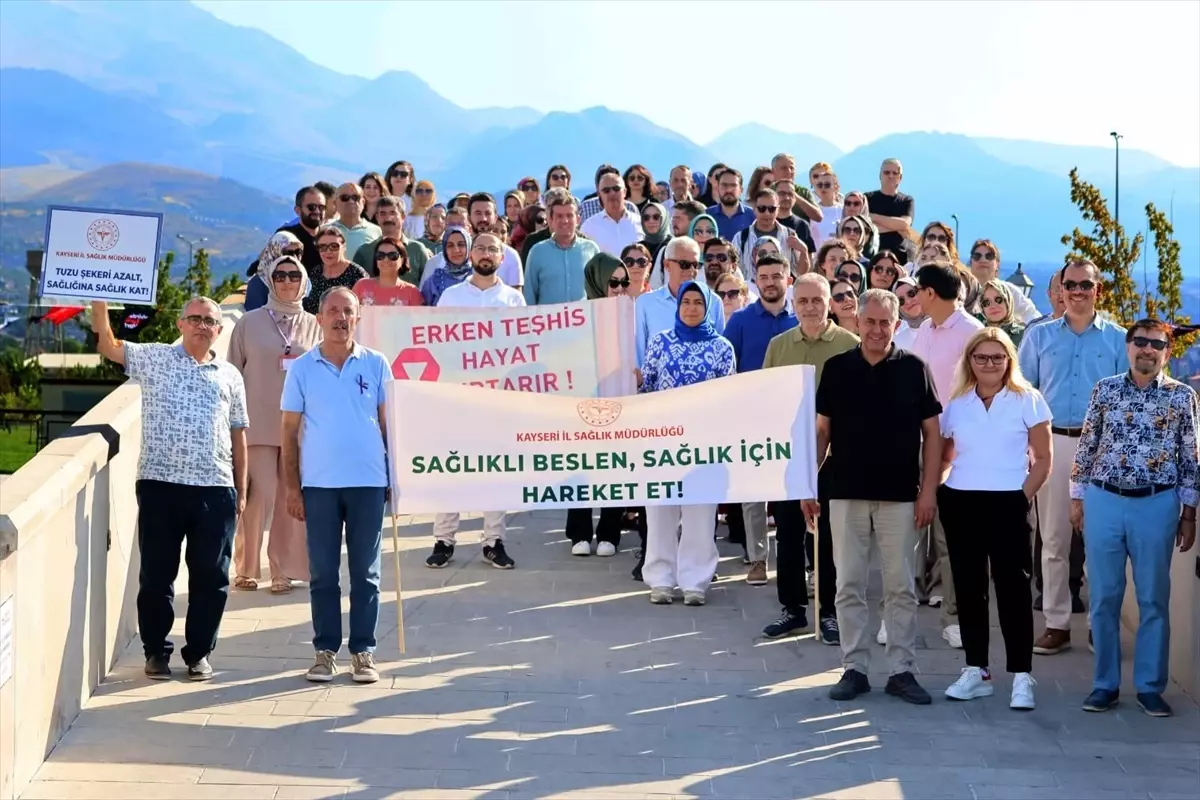 Kayseri'de 'Sağlıklı Yaşam Yürüyüşü' düzenlendi