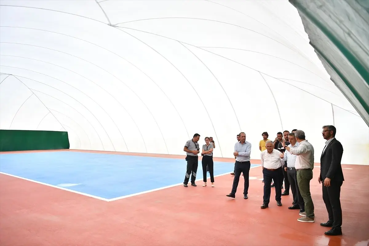 Kayseri'de Yeni Tenis Kortları İncelemesi