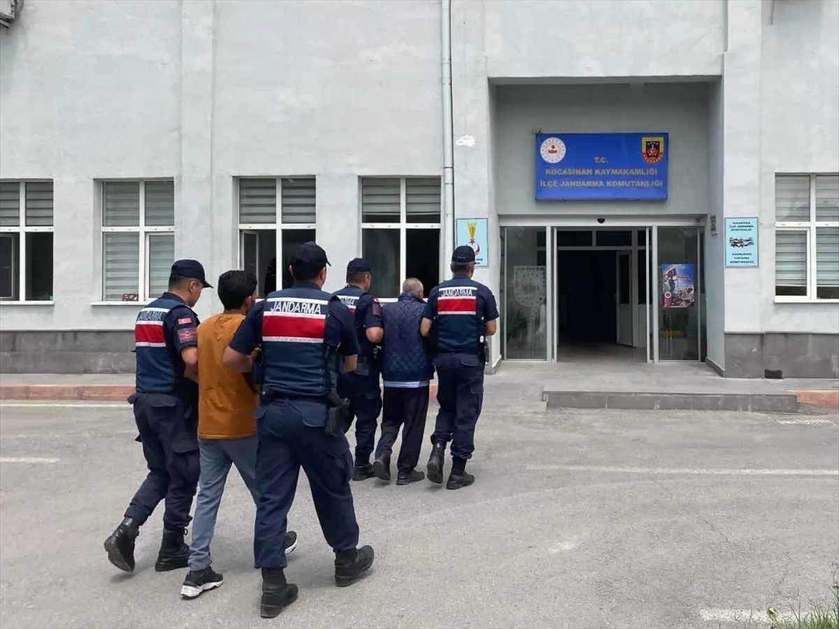 Kayseri'de DEAŞ'a Yönelik Operasyon: 2 Yabancı Şüpheli Gözaltında