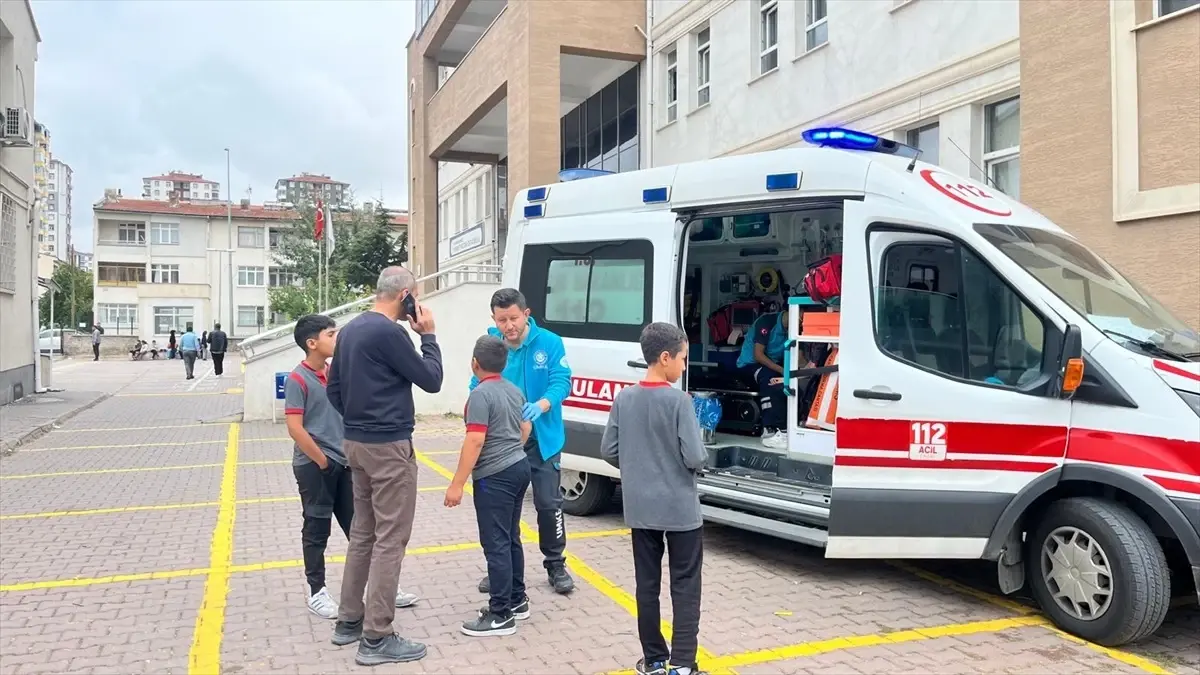 Kayseri'de Ortakokulda Yanlış Alarm Panik Yarattı