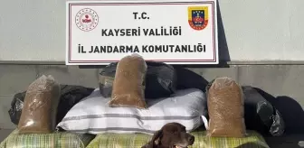 Kayseri'de Yolcu Otobüsünde 230 Kilogram Kaçak Tütün Ele Geçirildi