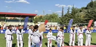 Kayseri ve Kırşehir'de Spor Okullarının Açılışı Yapıldı