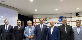 Kayseri'de '2025'te Türkiye Ekonomisi ve Anadolu Sanayisinin Yön Arayışı' Paneli Düzenlendi