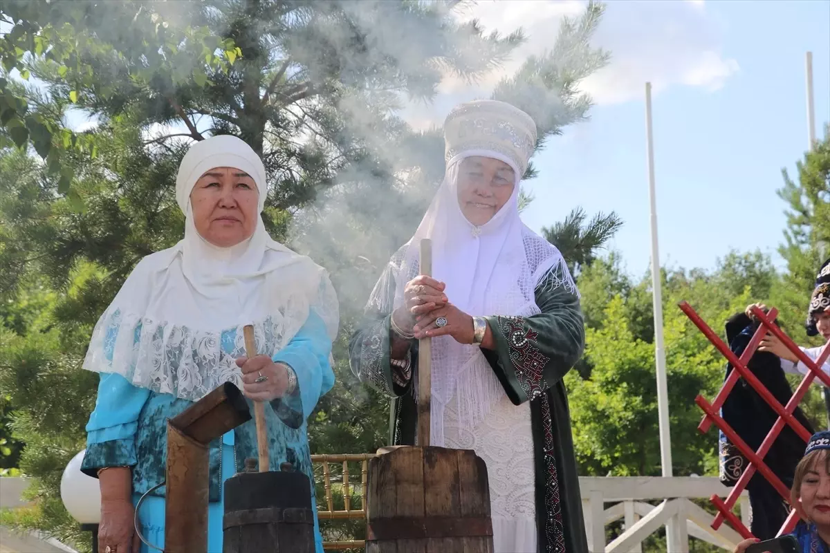 Kazakistan'da Kımız Festivali Düzenlendi