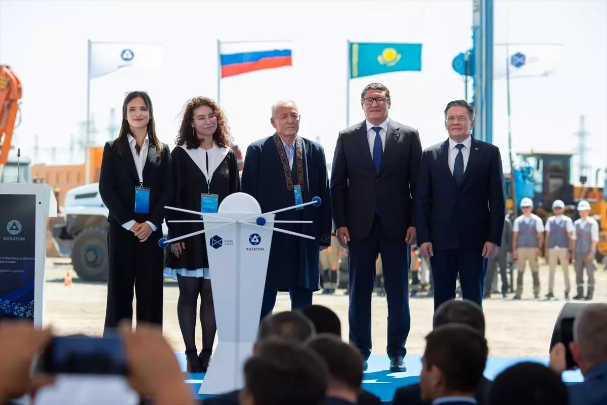 Kazakistan İlk Nükleer Enerji Santralinin İnşasına Resmen Başladı