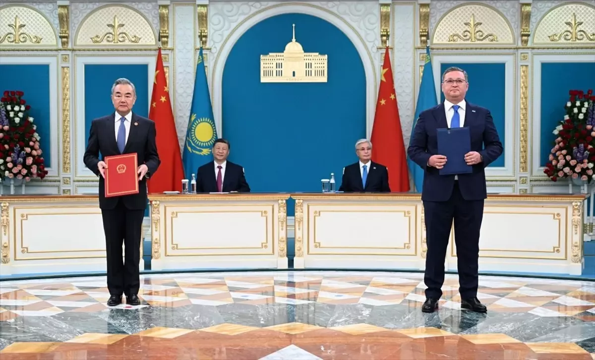 Kazakistan ve Çin Arasında Tarihi İşbirliği Anlaşmaları İmzalandı
