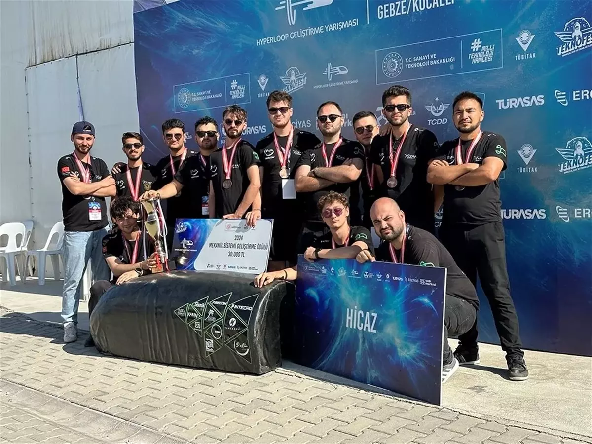Karabük Üniversitesi, TEKNOFEST 2025'te İki Takımla Finale Kaldı