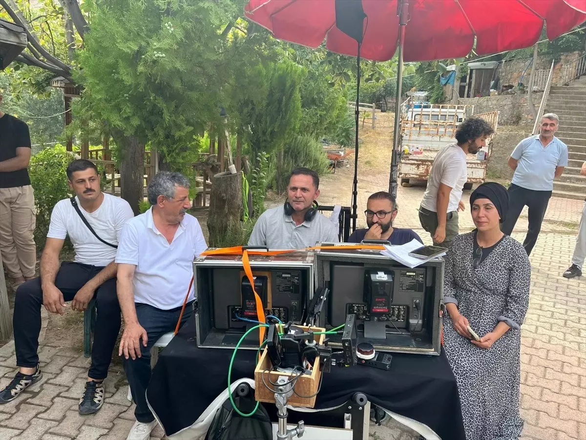 Keban Belediye Başkanı Film Setini Ziyaret Etti