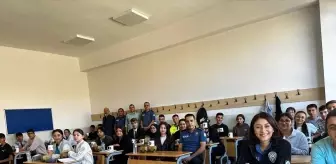 Keban'da Öğrencilere Polislik Mesleği Tanıtıldı