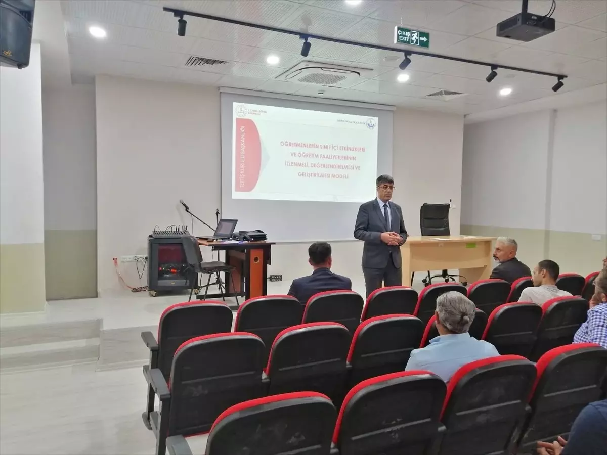 Elazığ'da Okul Müdürleri için Eğitim Semineri Düzenlendi