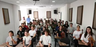 Kemer'de Ücretsiz Yaz Kursları Başladı