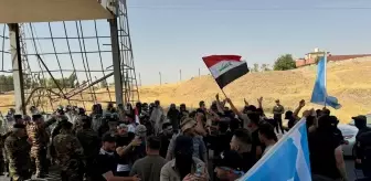 Türkmen Göstericiler Kerkük-Erbil Yolunu Kapattı
