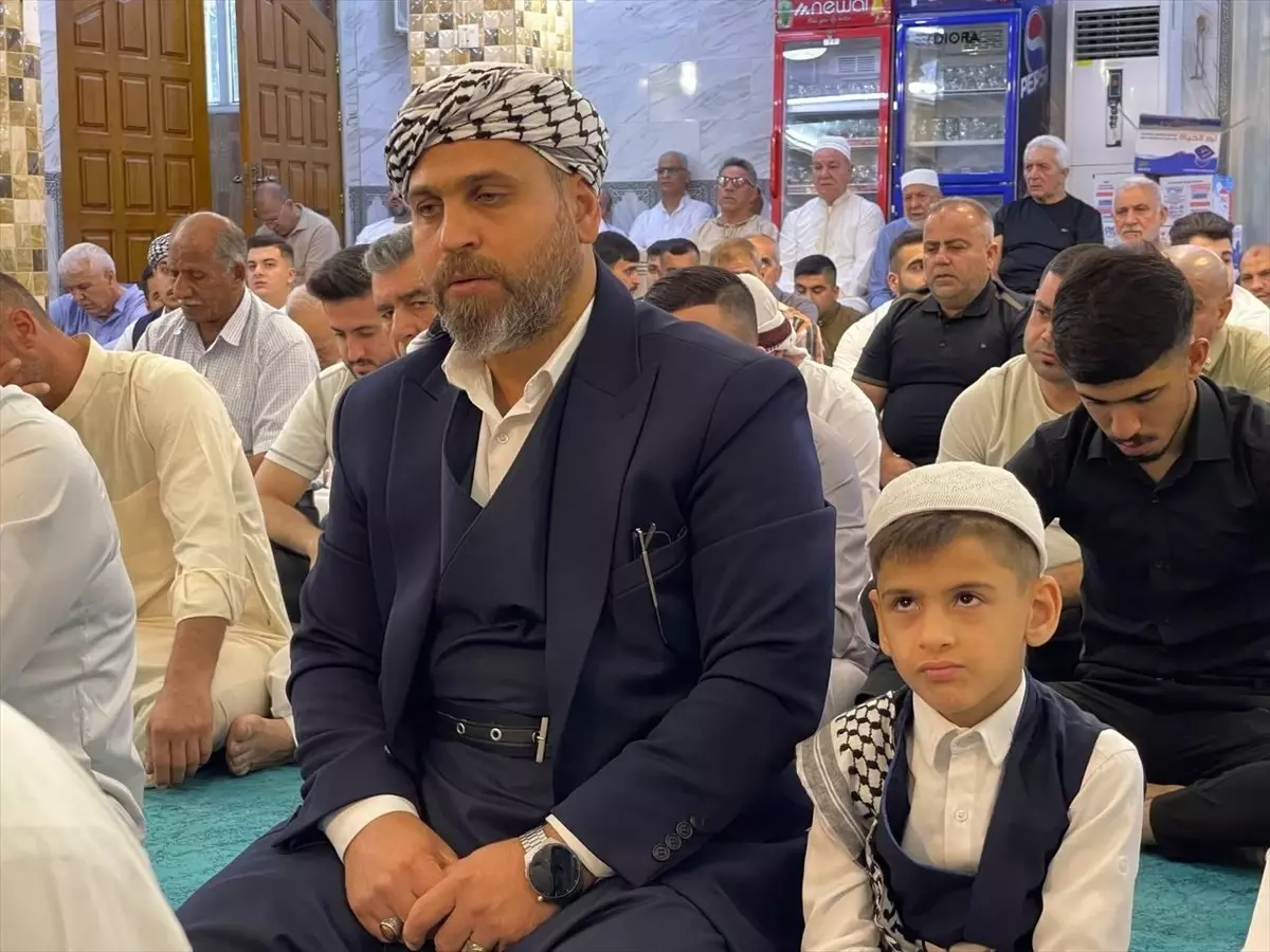 Kerkük'te Müslümanlar Kurban Bayramı Namazını Kıldı