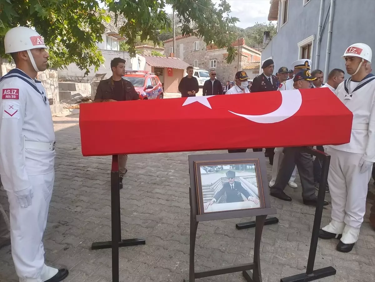 Kıbrıs Gazisi Mustafa Canbaz'ın Cenazesi Defnedildi