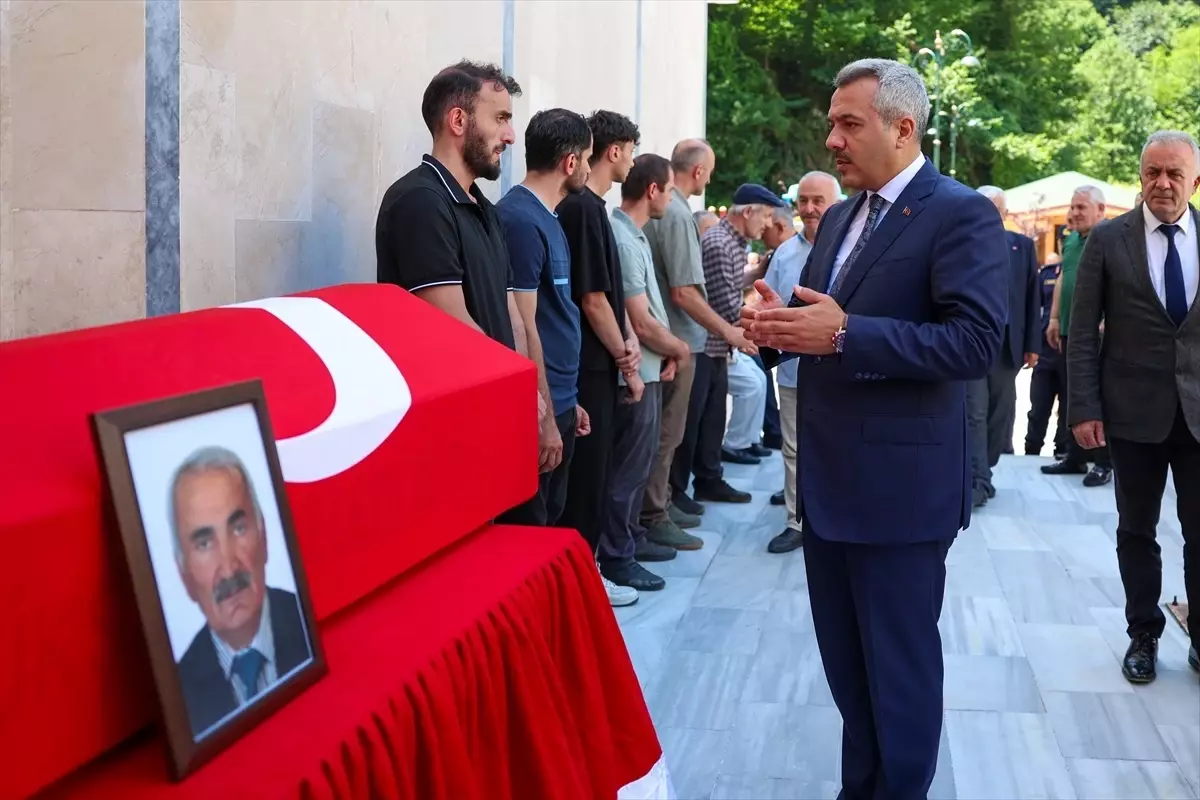 Kıbrıs Gazisi Osman Kaçaran Rize'de Defnedildi